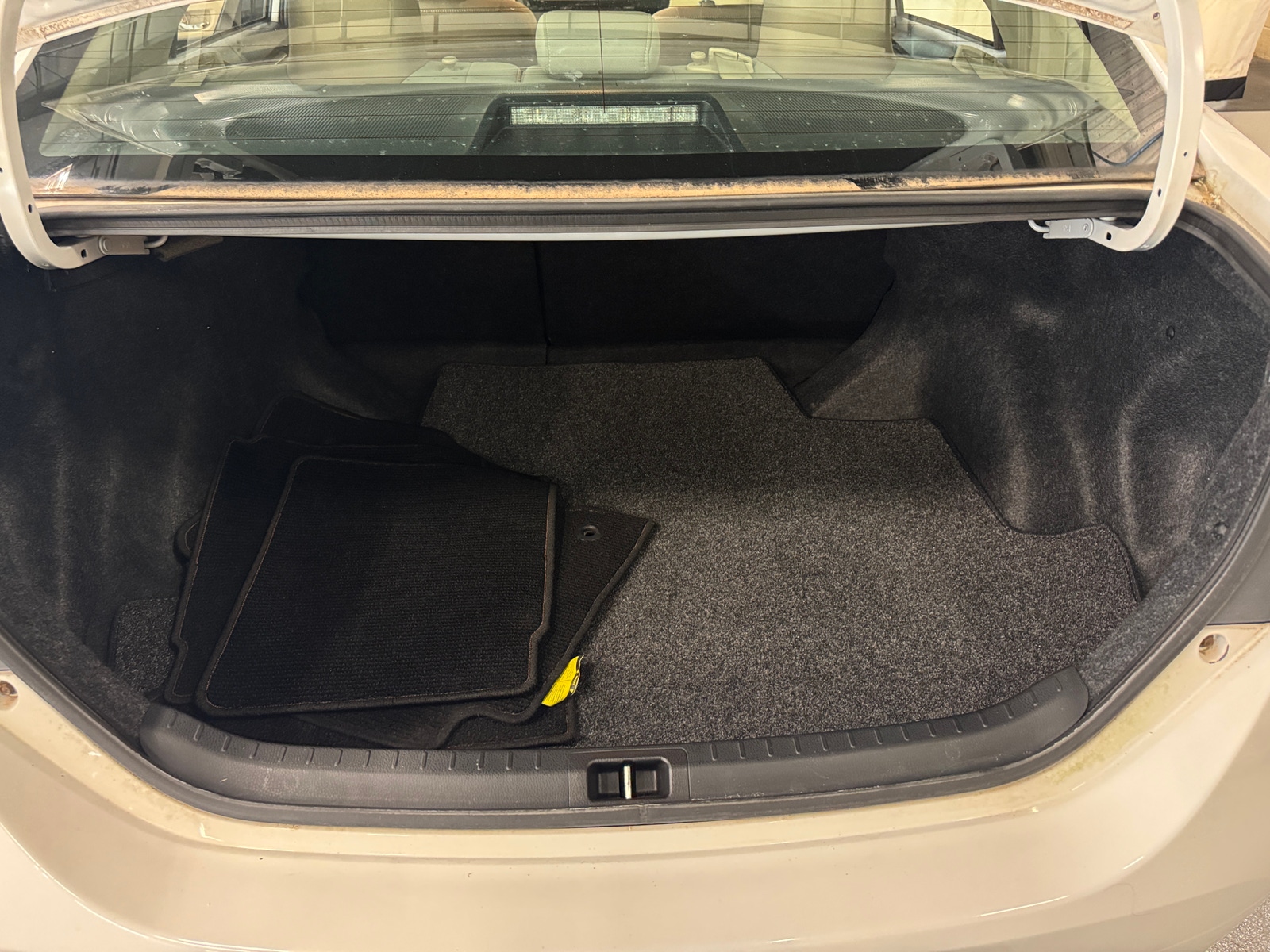 Thumbnail: 2014 Toyota Corolla - 7