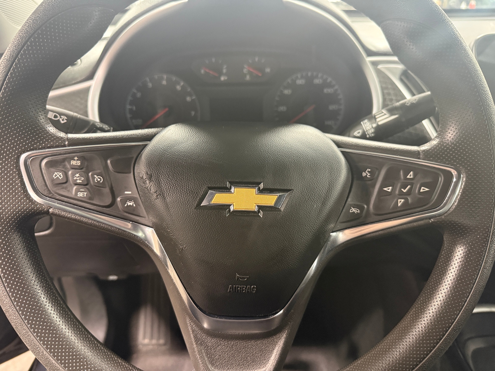 Thumbnail: 2023 Chevrolet Malibu - 5