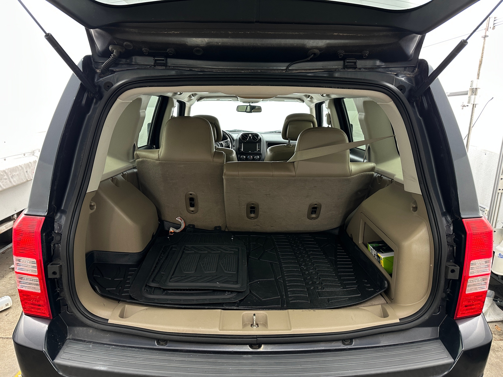 Thumbnail: 2015 Jeep Patriot - 6