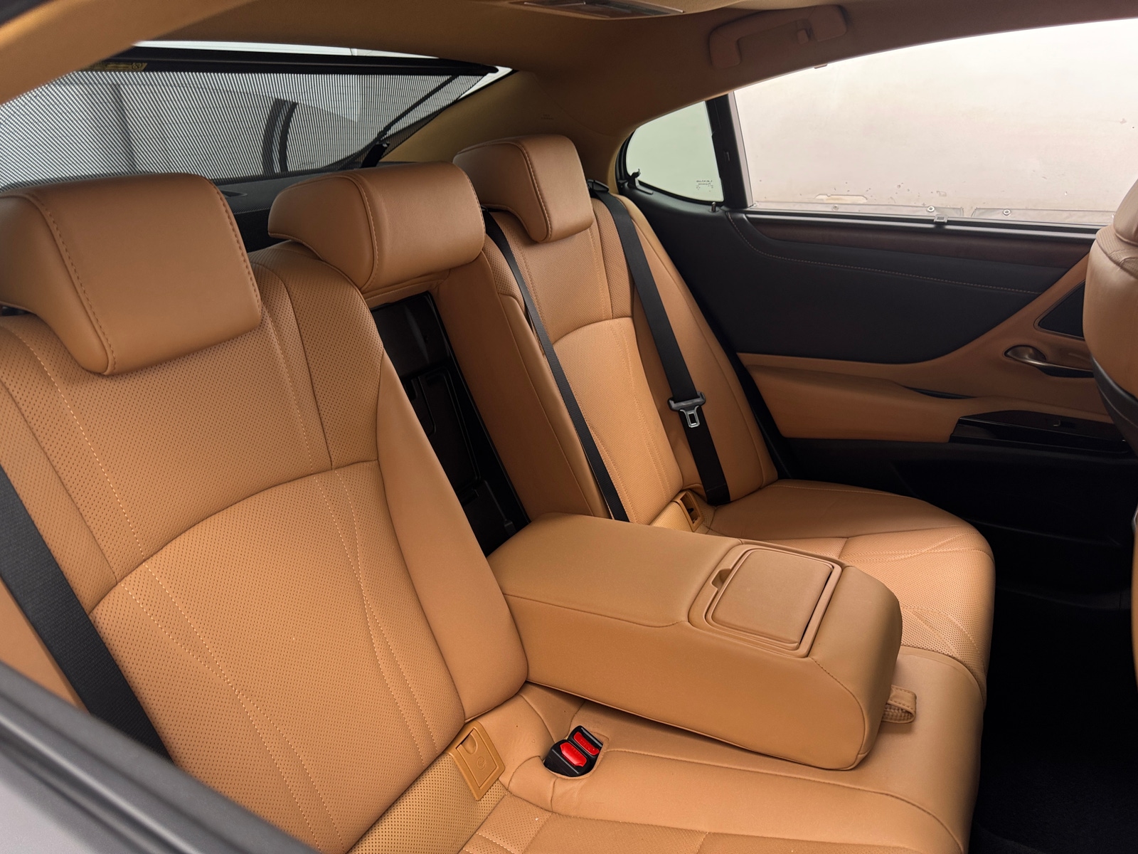 Thumbnail: 2022 Lexus ES - 5