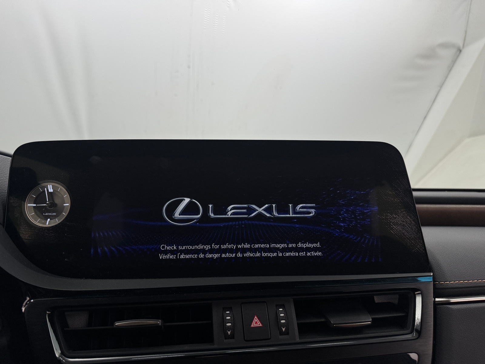 Thumbnail: 2022 Lexus ES - 3