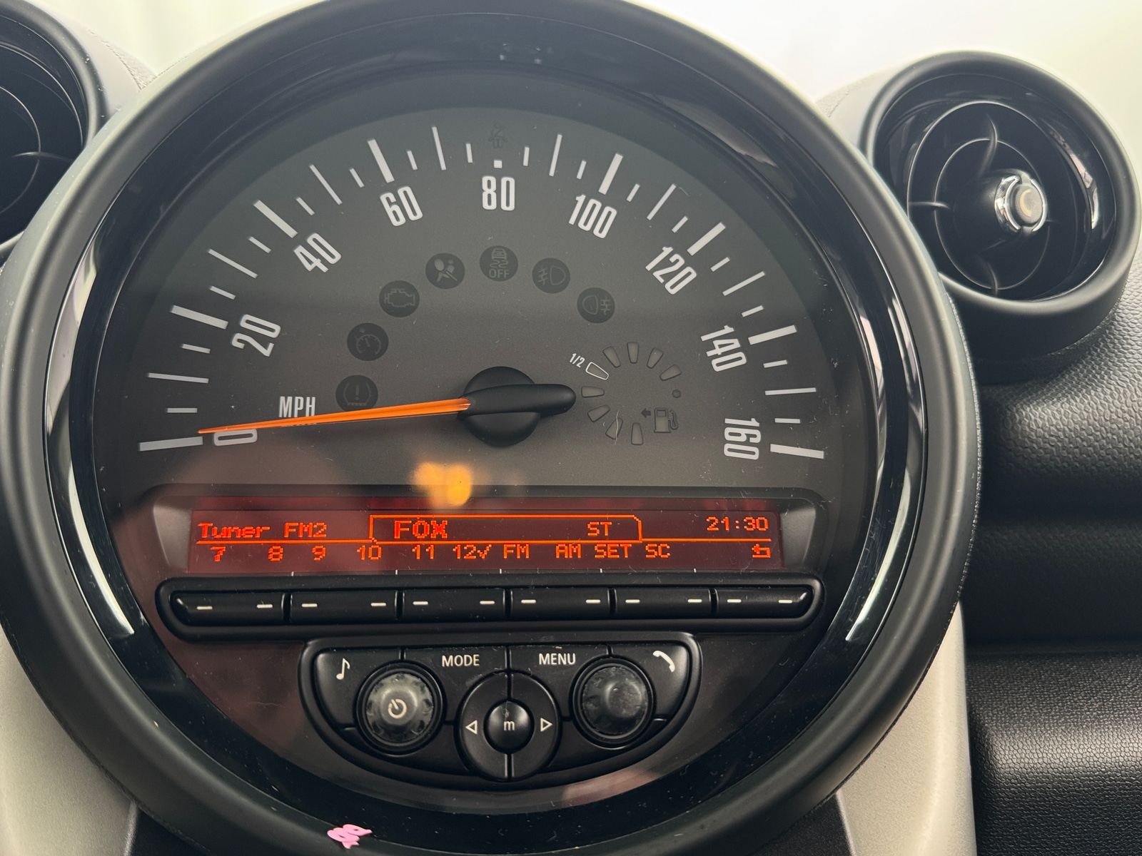 Thumbnail: 2015 MINI Cooper Countryman - 3