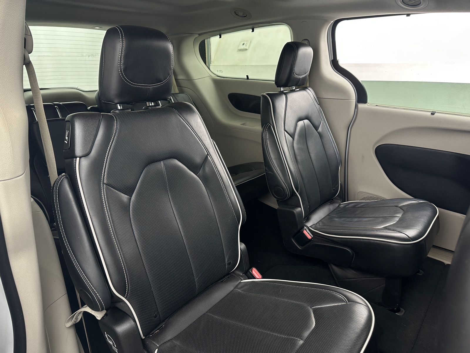 Thumbnail: 2024 Chrysler Pacifica - 5