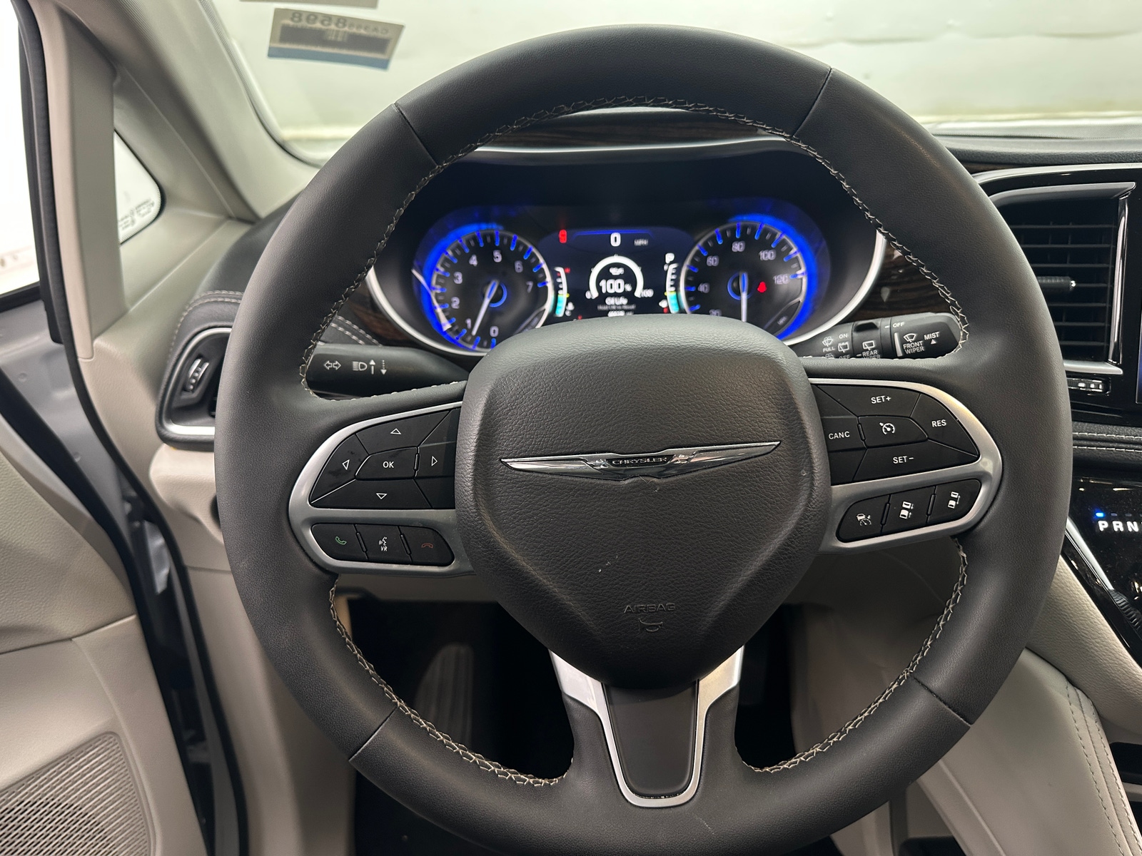 Thumbnail: 2024 Chrysler Pacifica - 4