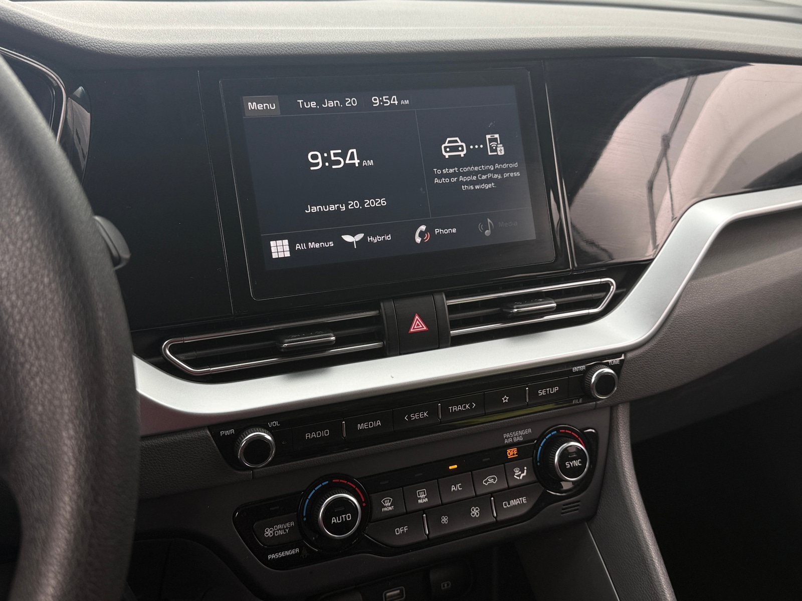 Thumbnail: 2021 Kia Niro - 4