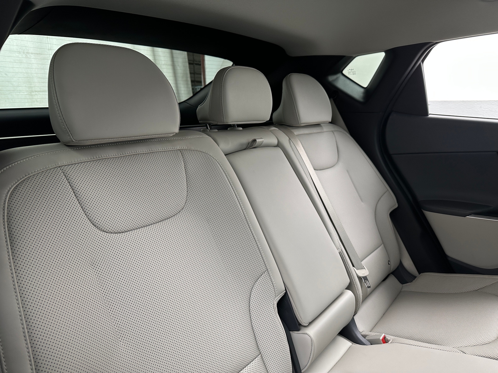 Thumbnail: 2022 Kia EV6 - 5