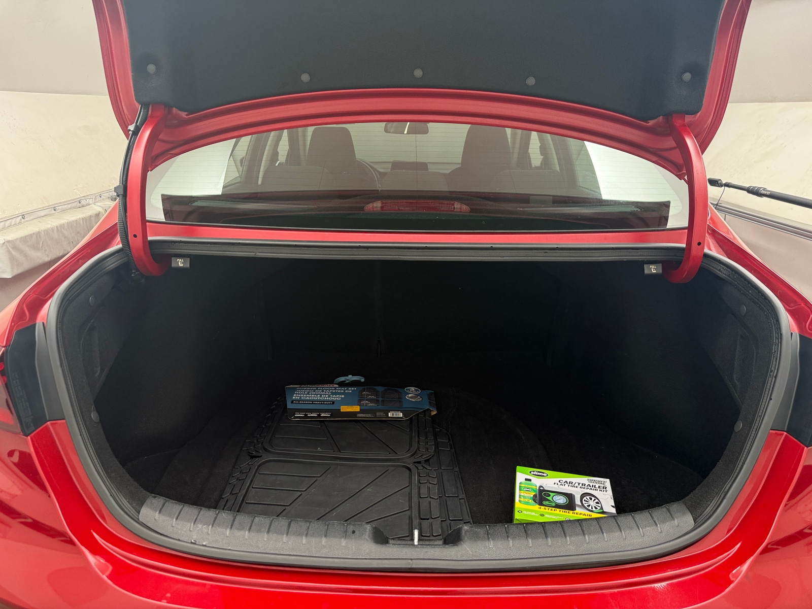 Thumbnail: 2024 Kia Forte - 7