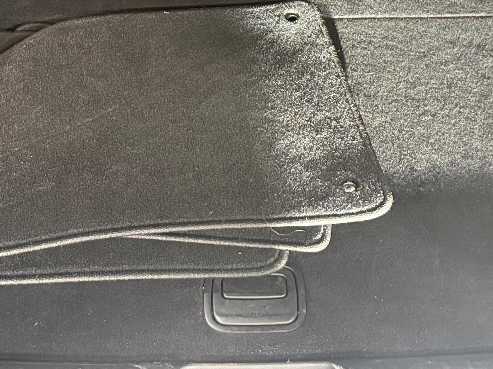 Thumbnail: 2019 Jeep Cherokee - 6