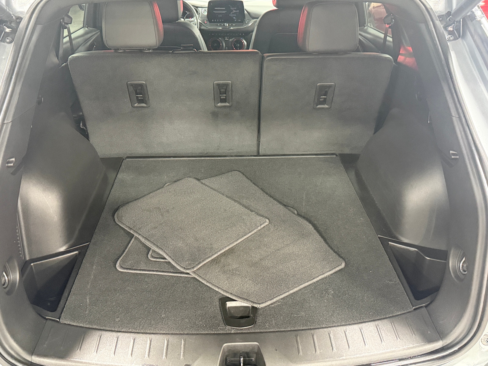 Thumbnail: 2025 Chevrolet Blazer - 6