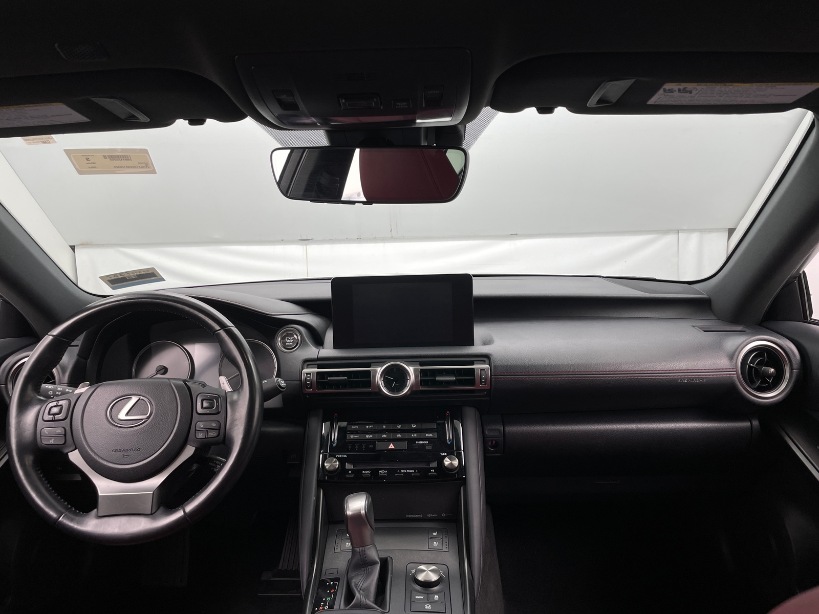 Thumbnail: 2022 Lexus IS - 2