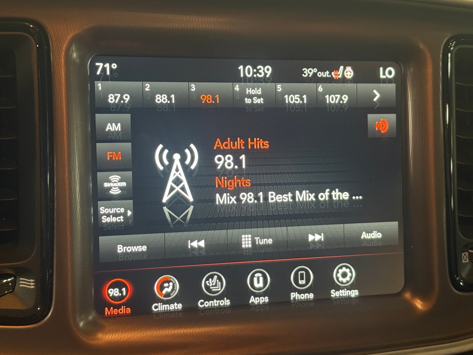 Thumbnail: 2022 Dodge Challenger - 2