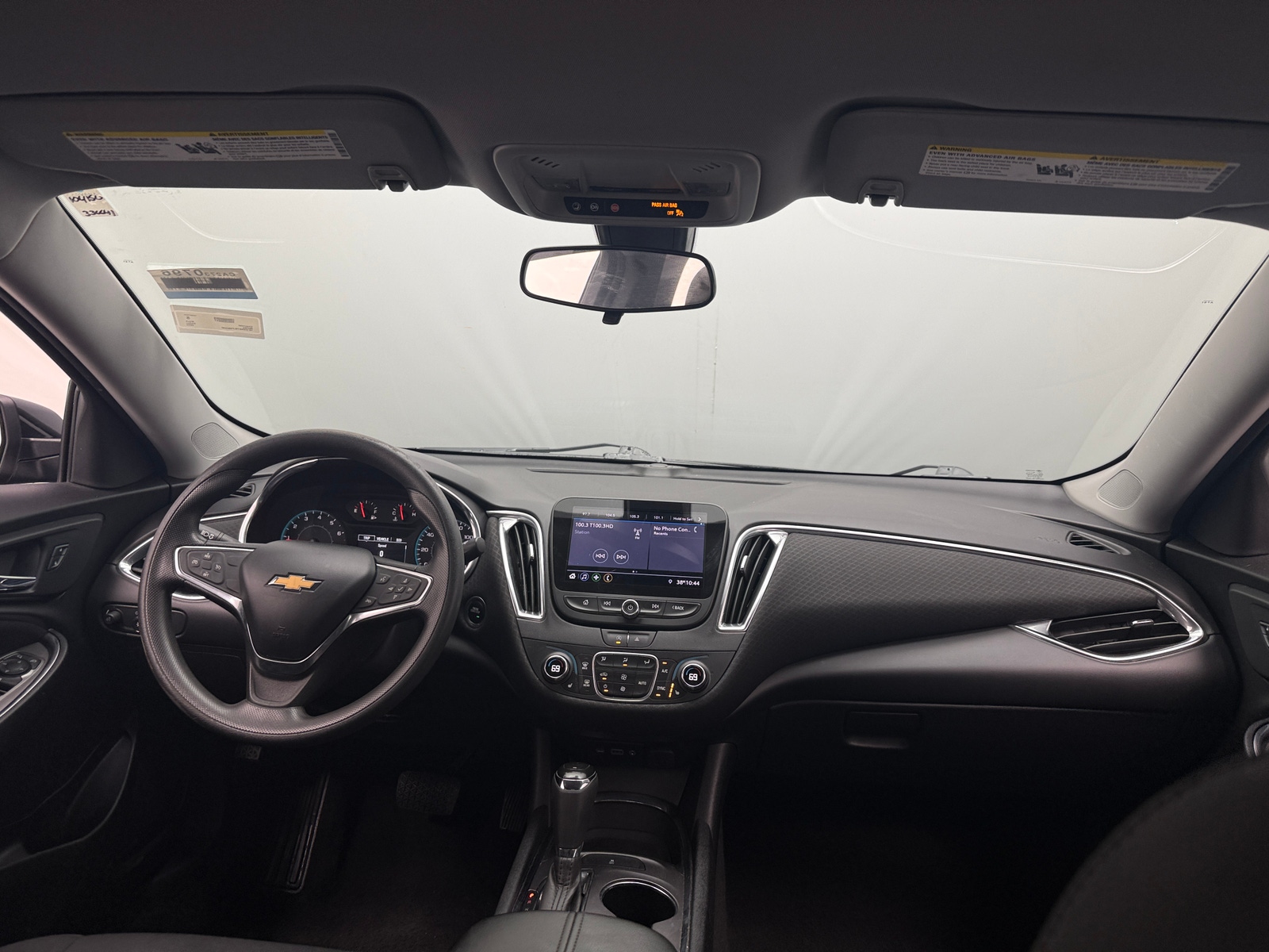 Thumbnail: 2020 Chevrolet Malibu - 3