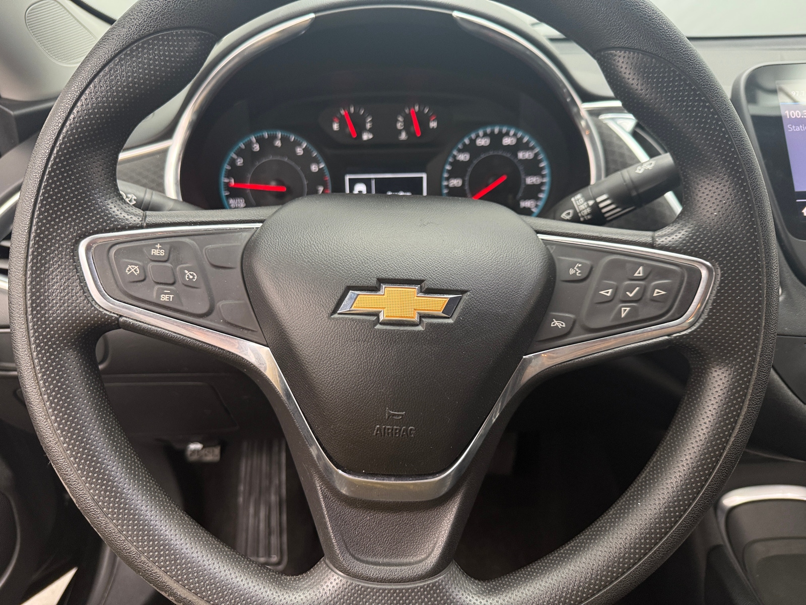 Thumbnail: 2020 Chevrolet Malibu - 5