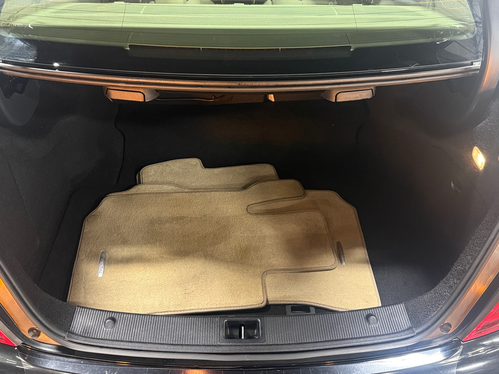 Thumbnail: 2013 Mercedes-Benz C-Class - 6