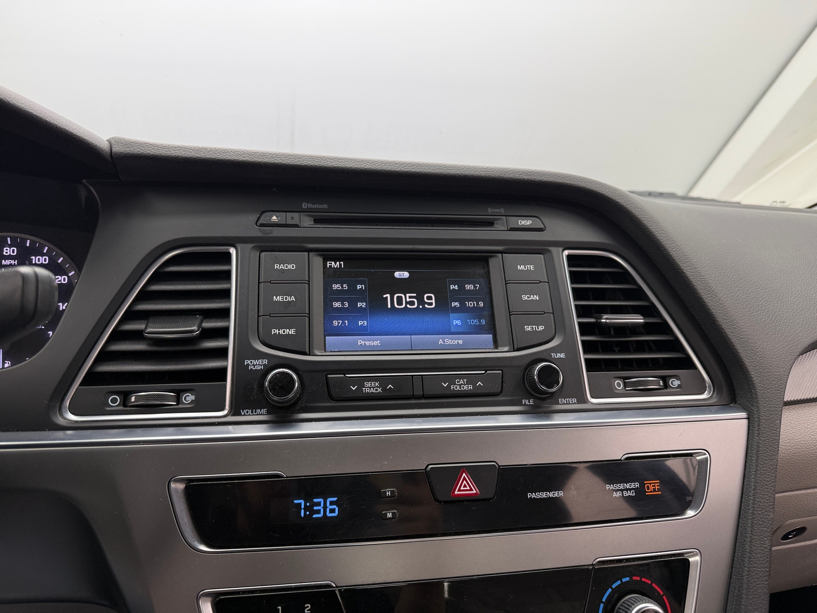 Thumbnail: 2015 Hyundai Sonata - 4