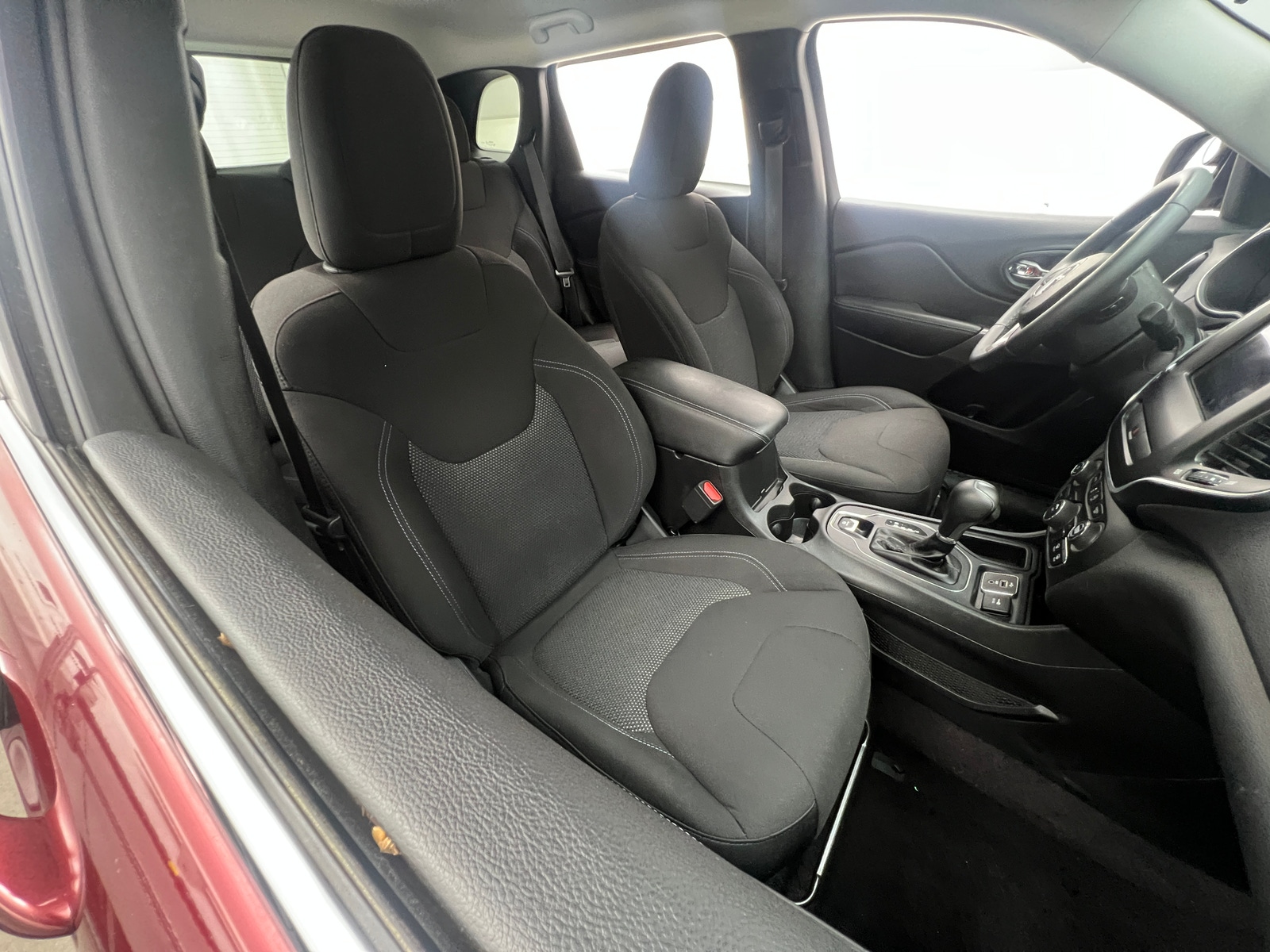 Thumbnail: 2019 Jeep Cherokee - 2