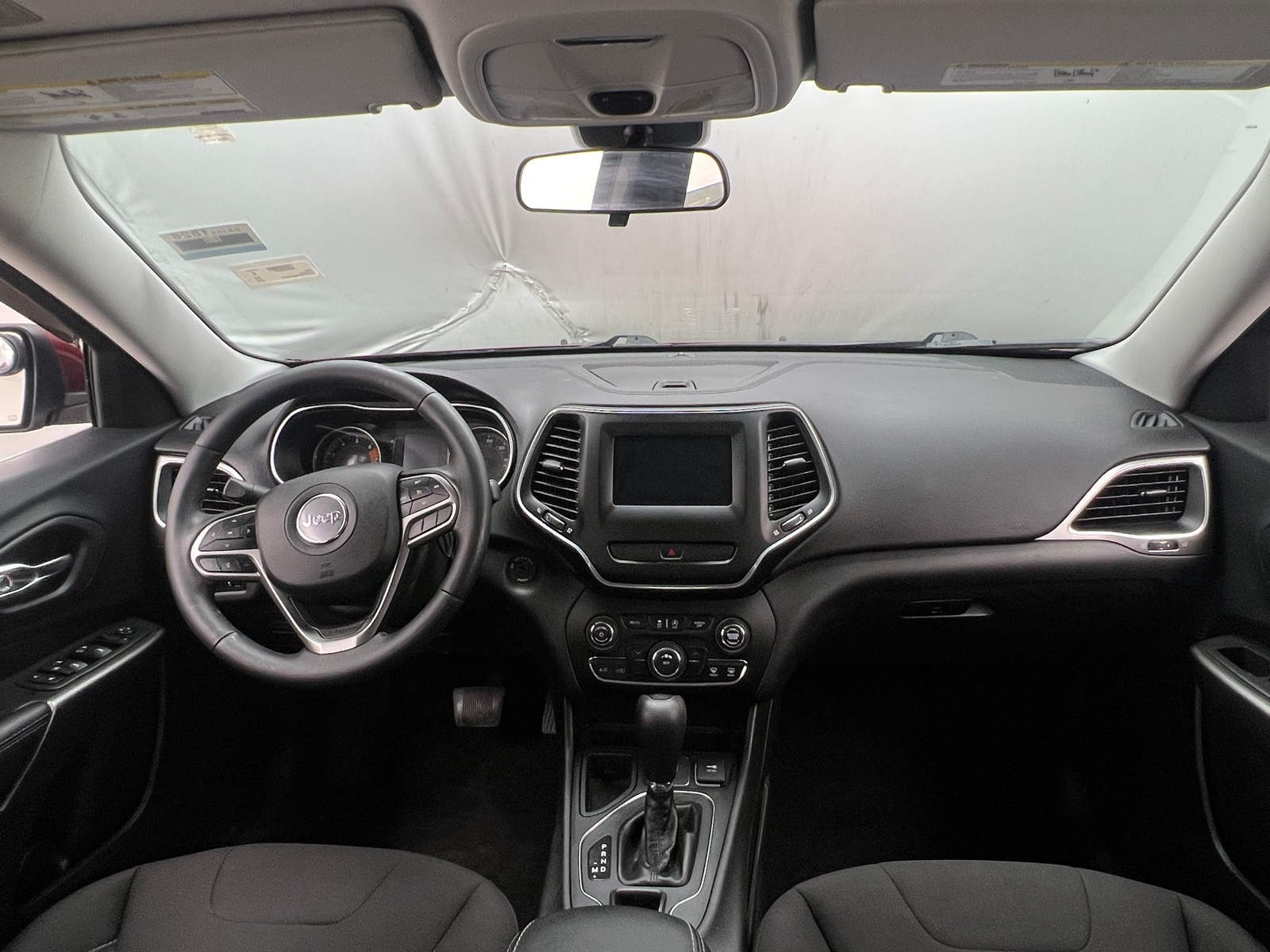 Thumbnail: 2019 Jeep Cherokee - 3