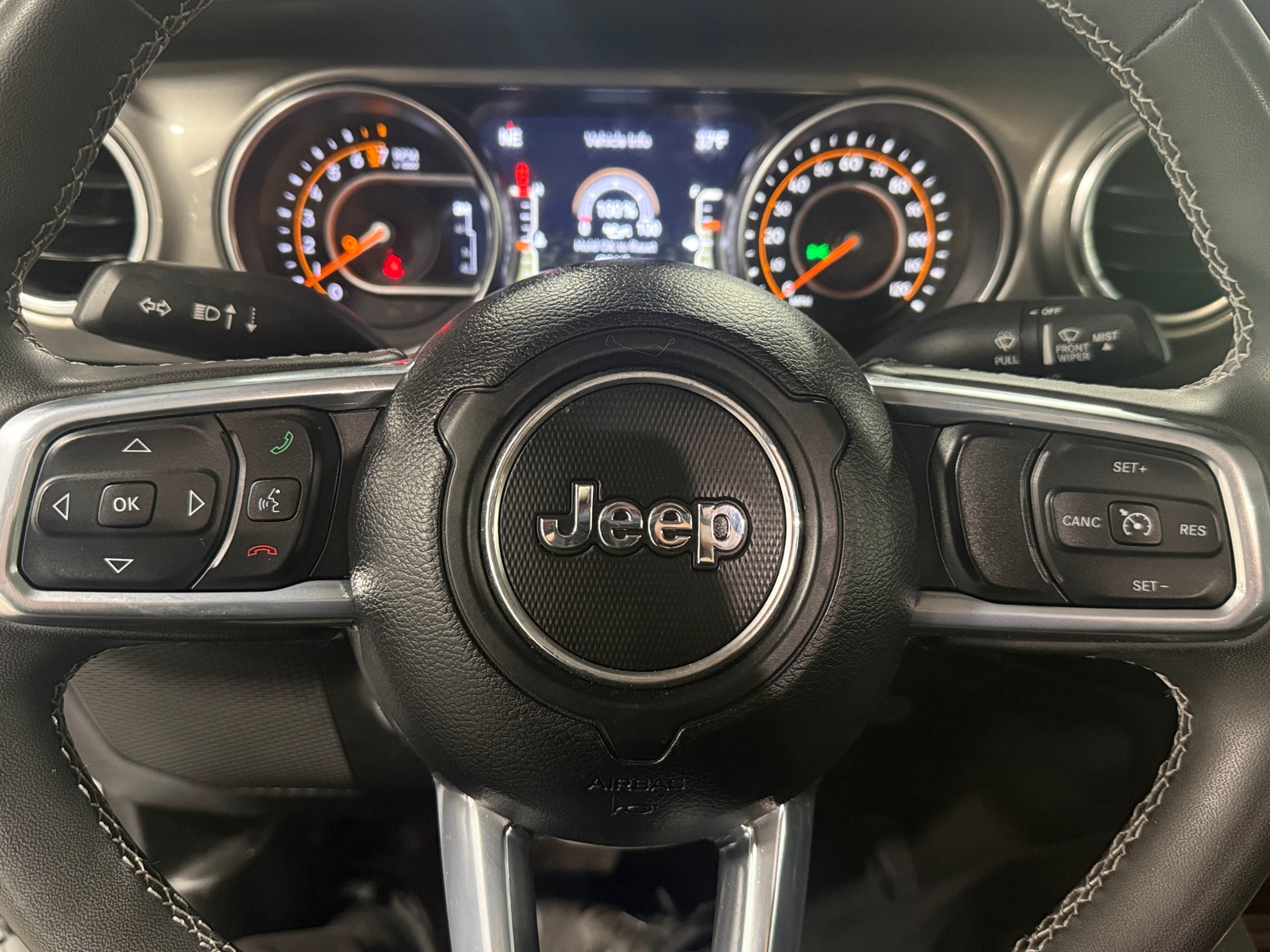 Thumbnail: 2023 Jeep Gladiator - 5