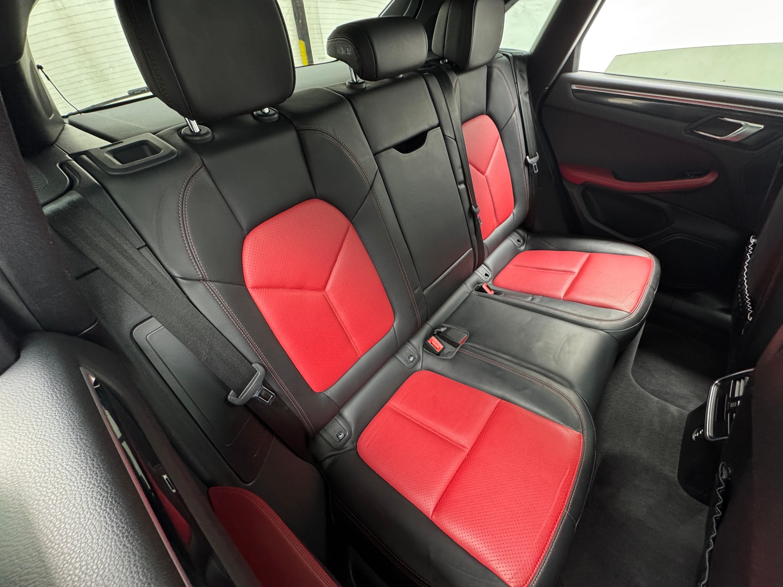 Thumbnail: 2020 Porsche Macan - 5