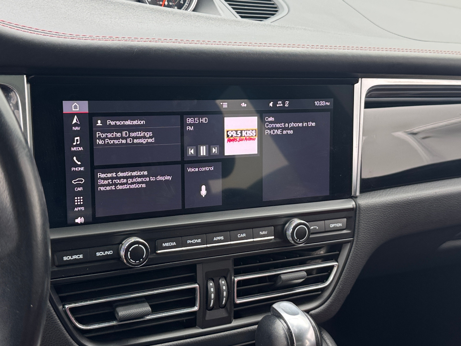 Thumbnail: 2020 Porsche Macan - 3