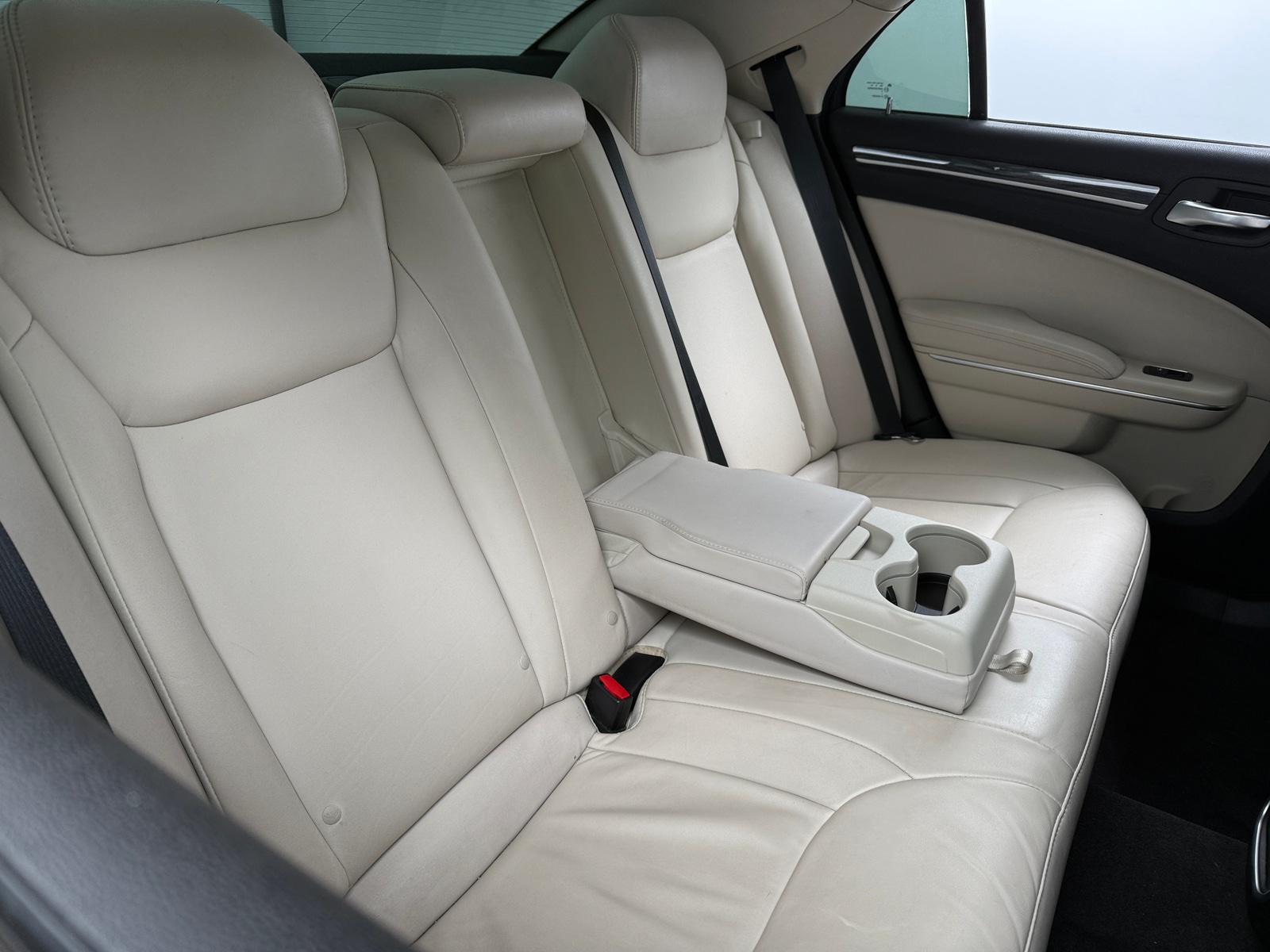 Thumbnail: 2018 Chrysler 300 - 5