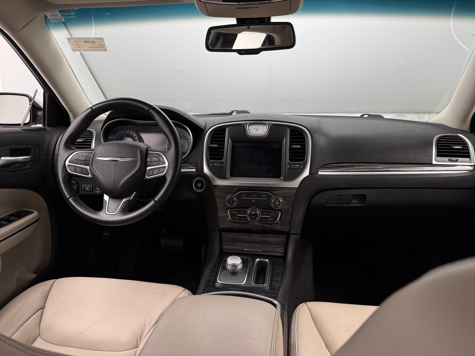 Thumbnail: 2018 Chrysler 300 - 2