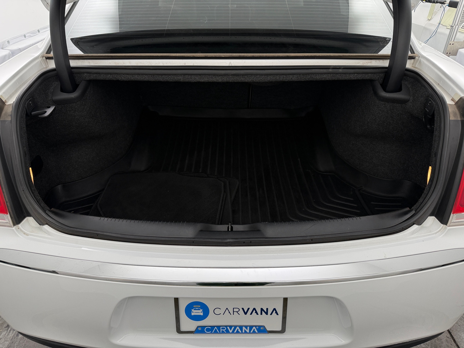 Thumbnail: 2018 Chrysler 300 - 6