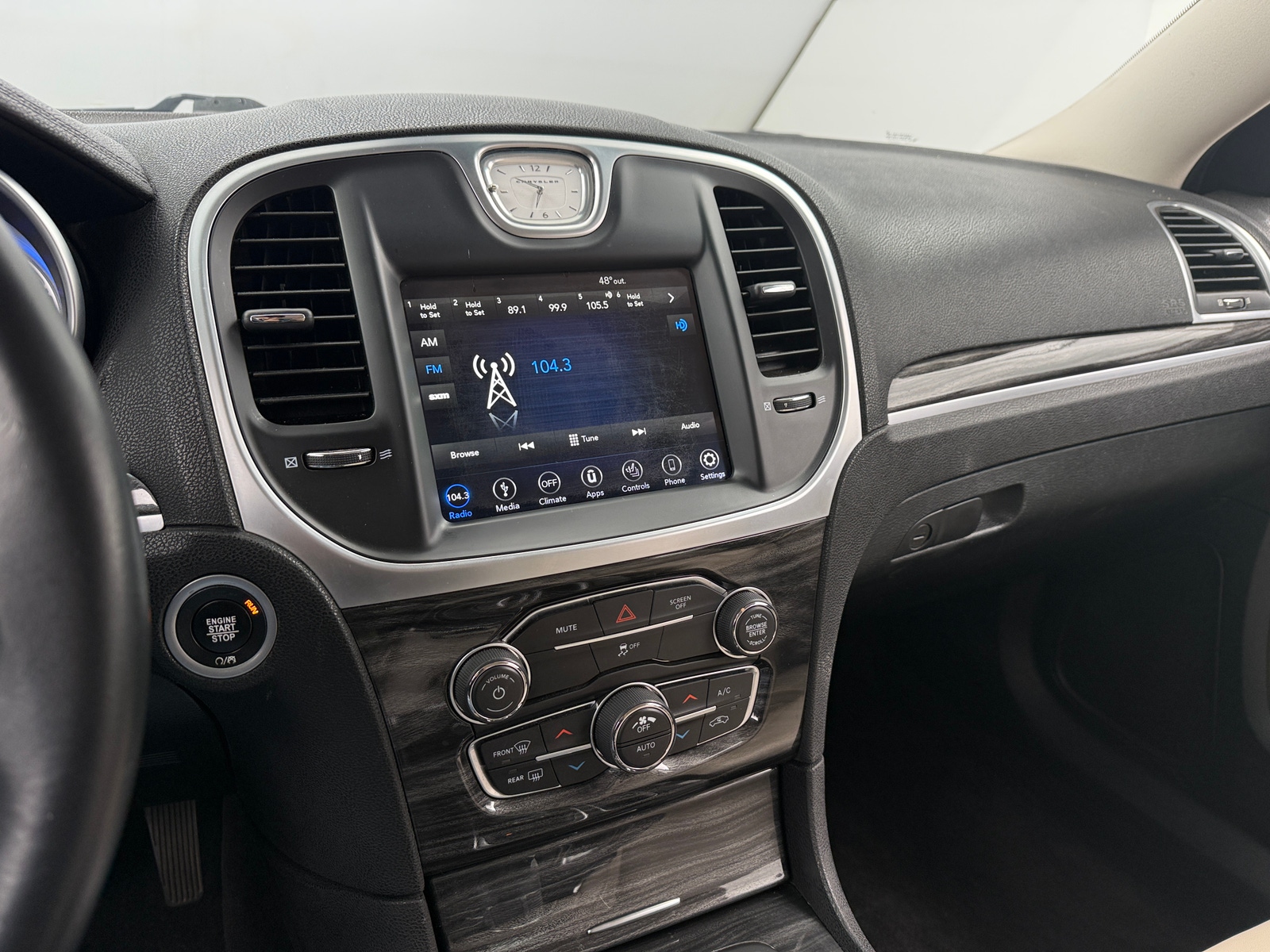 Thumbnail: 2018 Chrysler 300 - 3