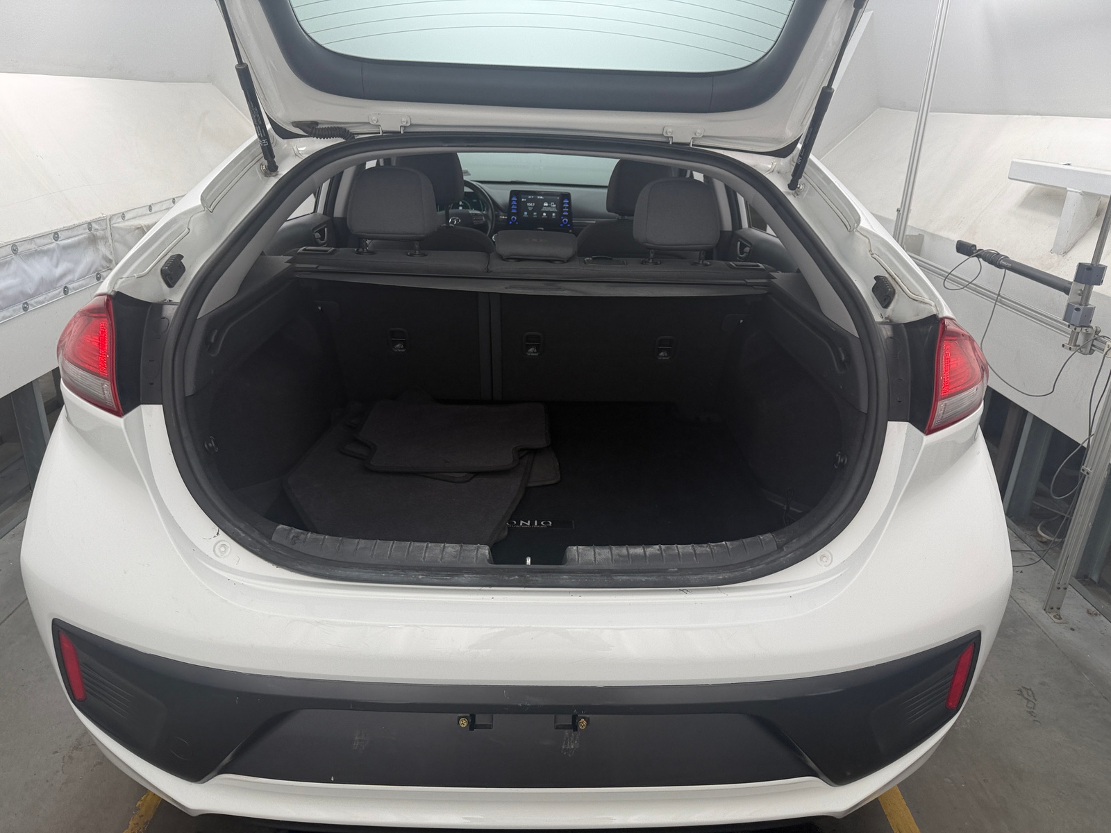 Thumbnail: 2020 Hyundai Ioniq - 7