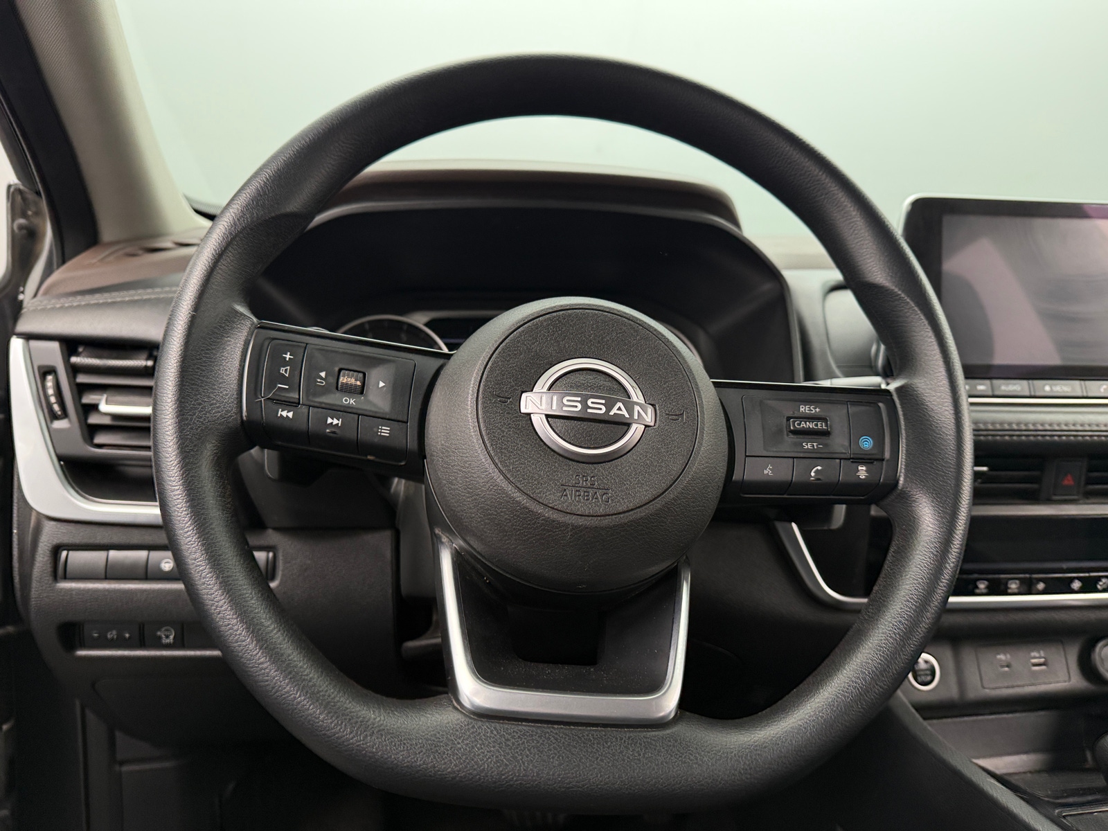 Thumbnail: 2023 Nissan Rogue - 5