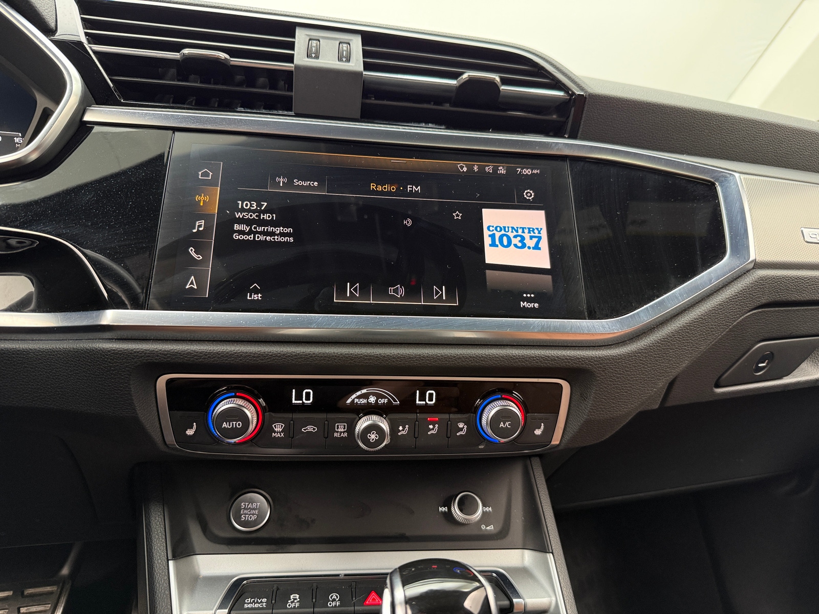 Thumbnail: 2020 Audi Q3 - 3