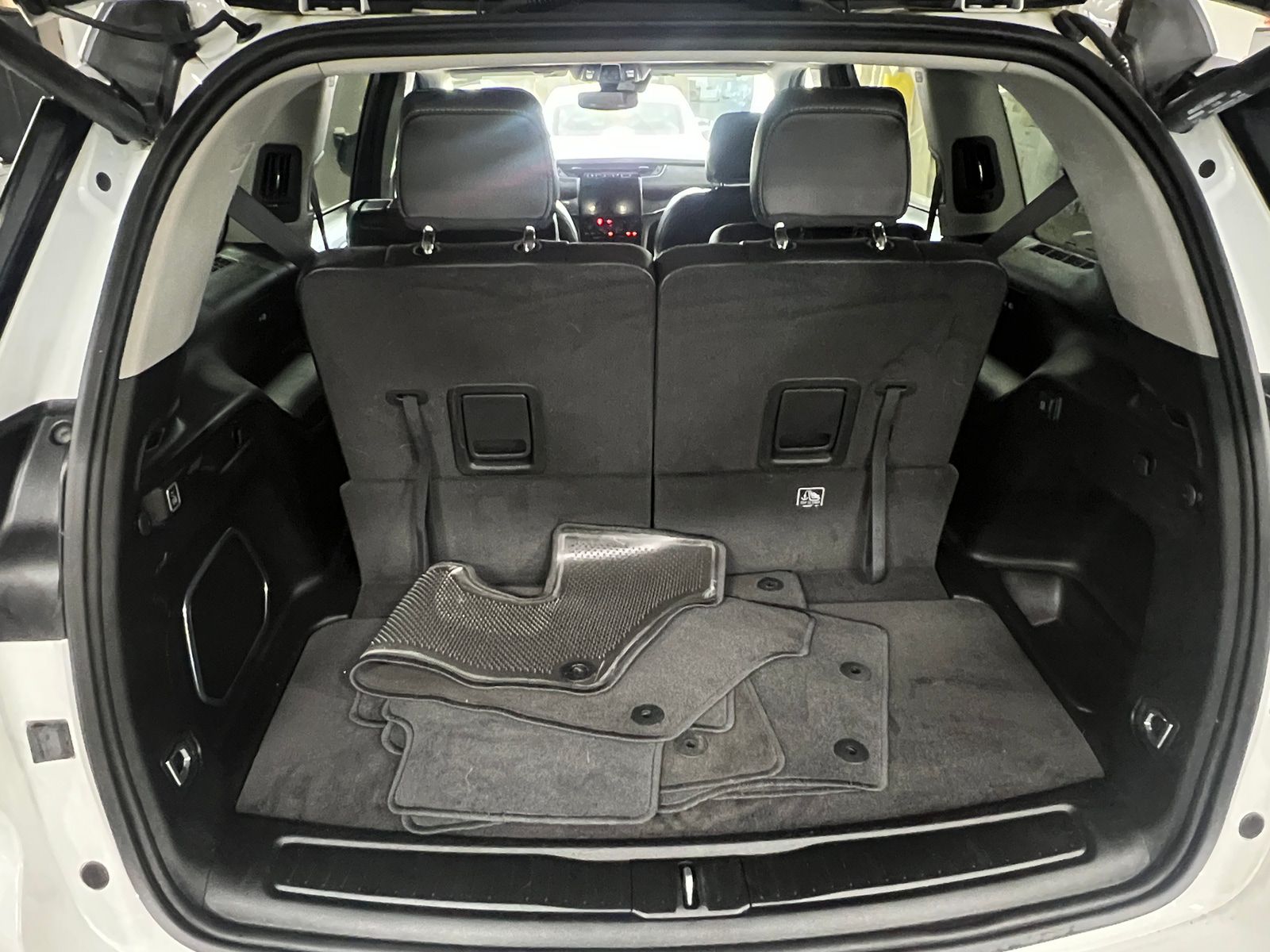 Thumbnail: 2022 Jeep Grand Cherokee L - 6