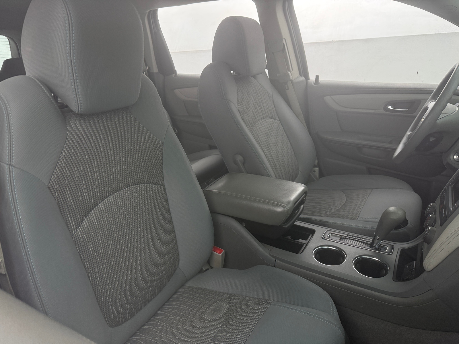 Thumbnail: 2017 Chevrolet Traverse - 2