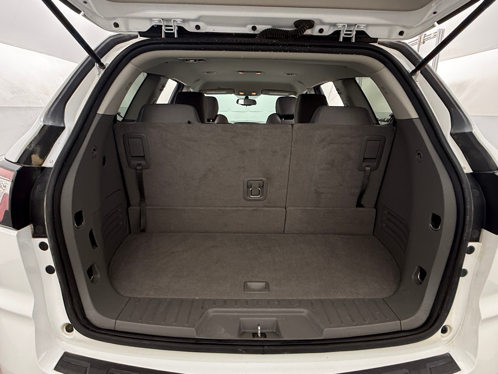 Thumbnail: 2017 Chevrolet Traverse - 7