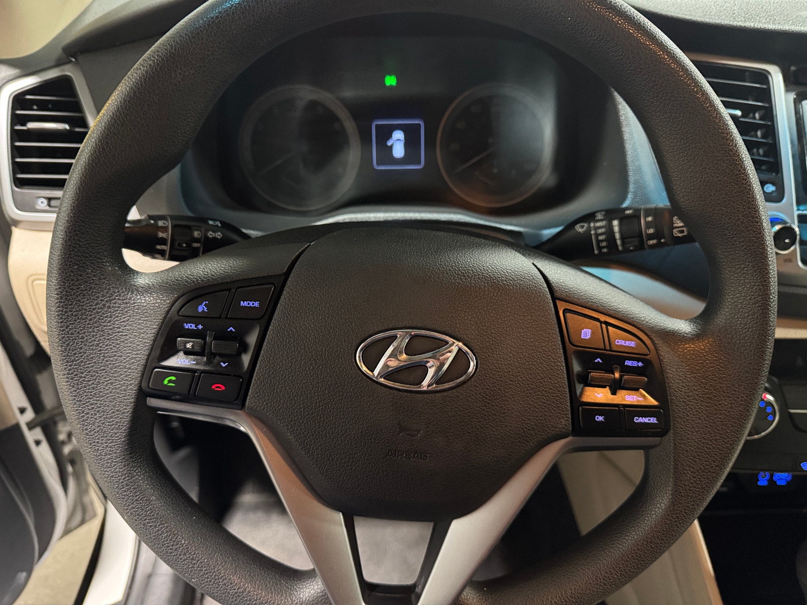 Thumbnail: 2016 Hyundai Tucson - 5