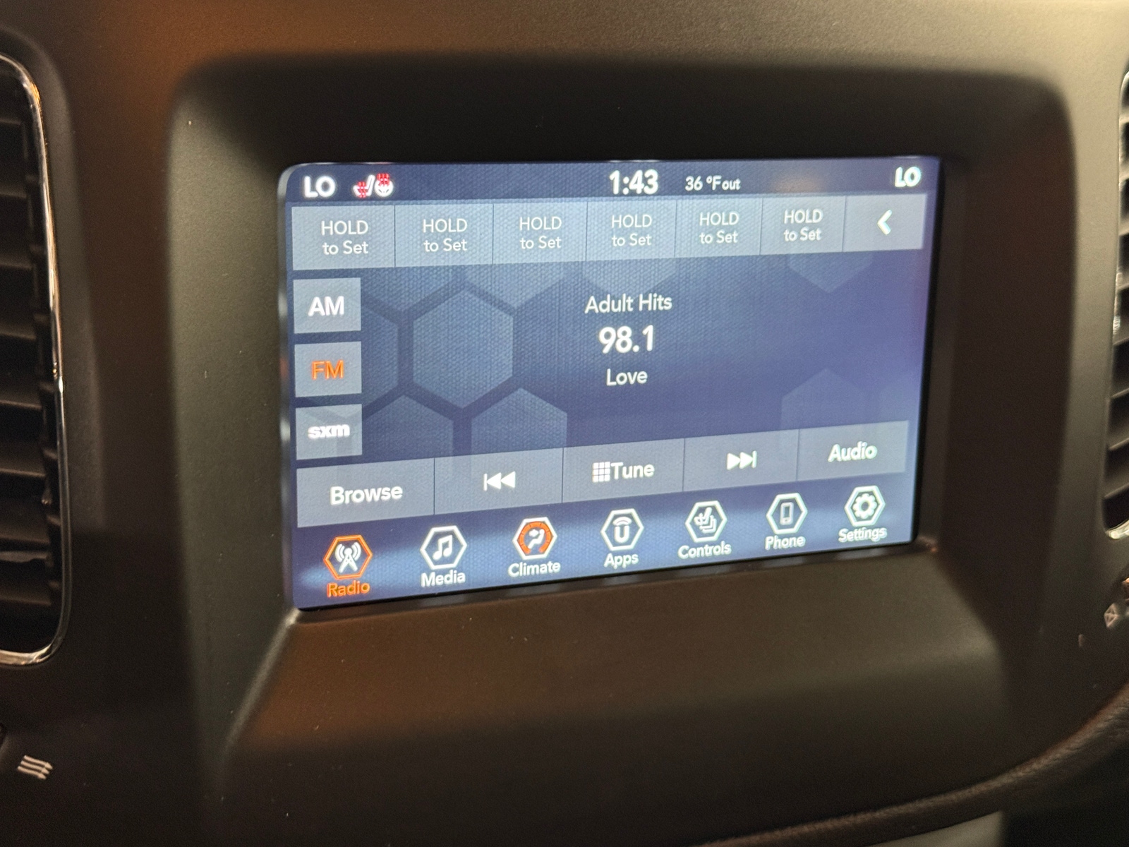 Thumbnail: 2020 Jeep Compass - 4