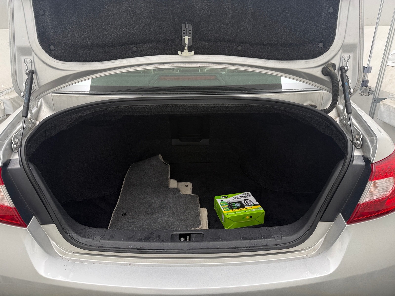 Thumbnail: 2012 INFINITI M37 - 6