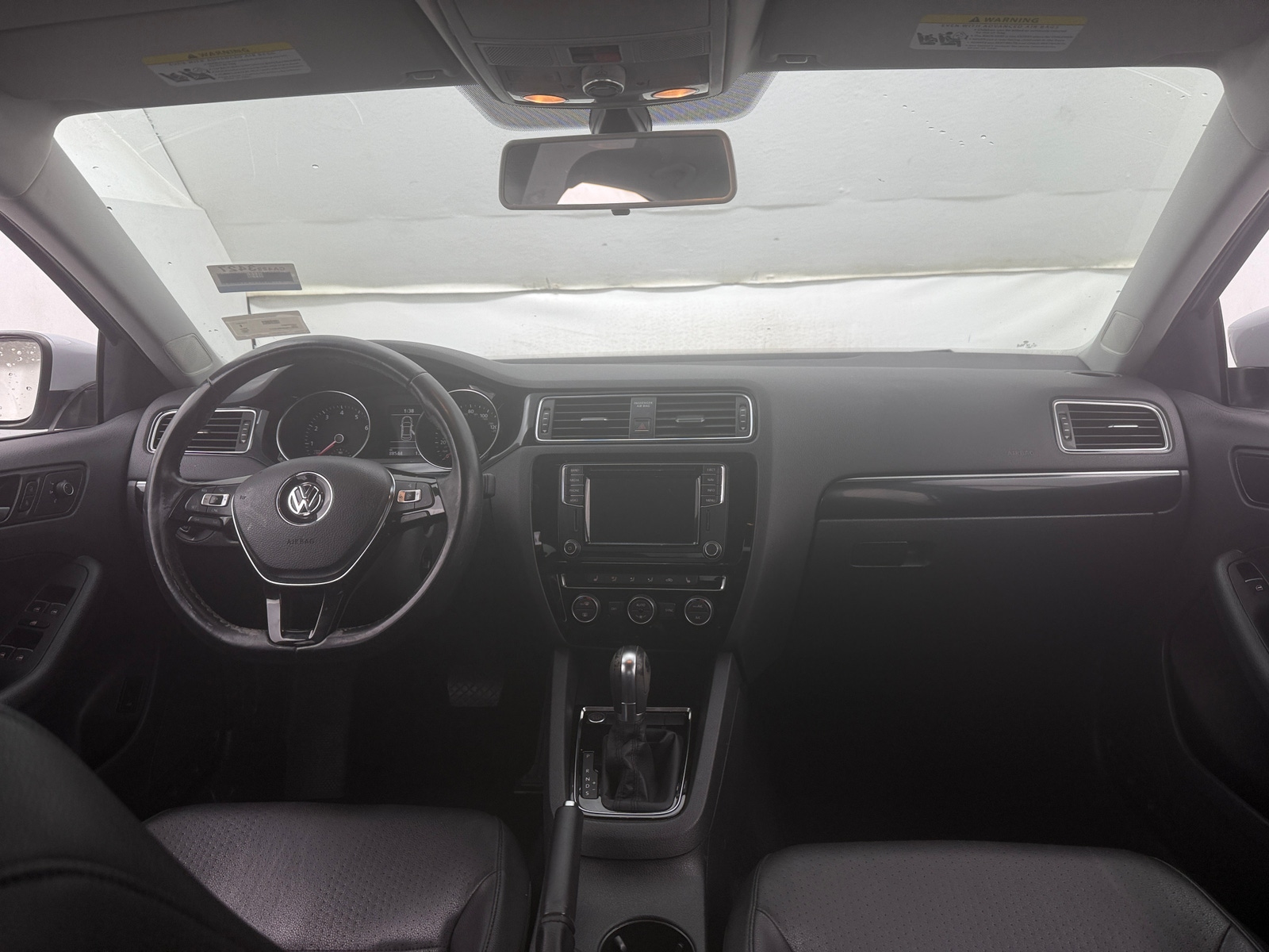 Thumbnail: 2017 Volkswagen Jetta - 2