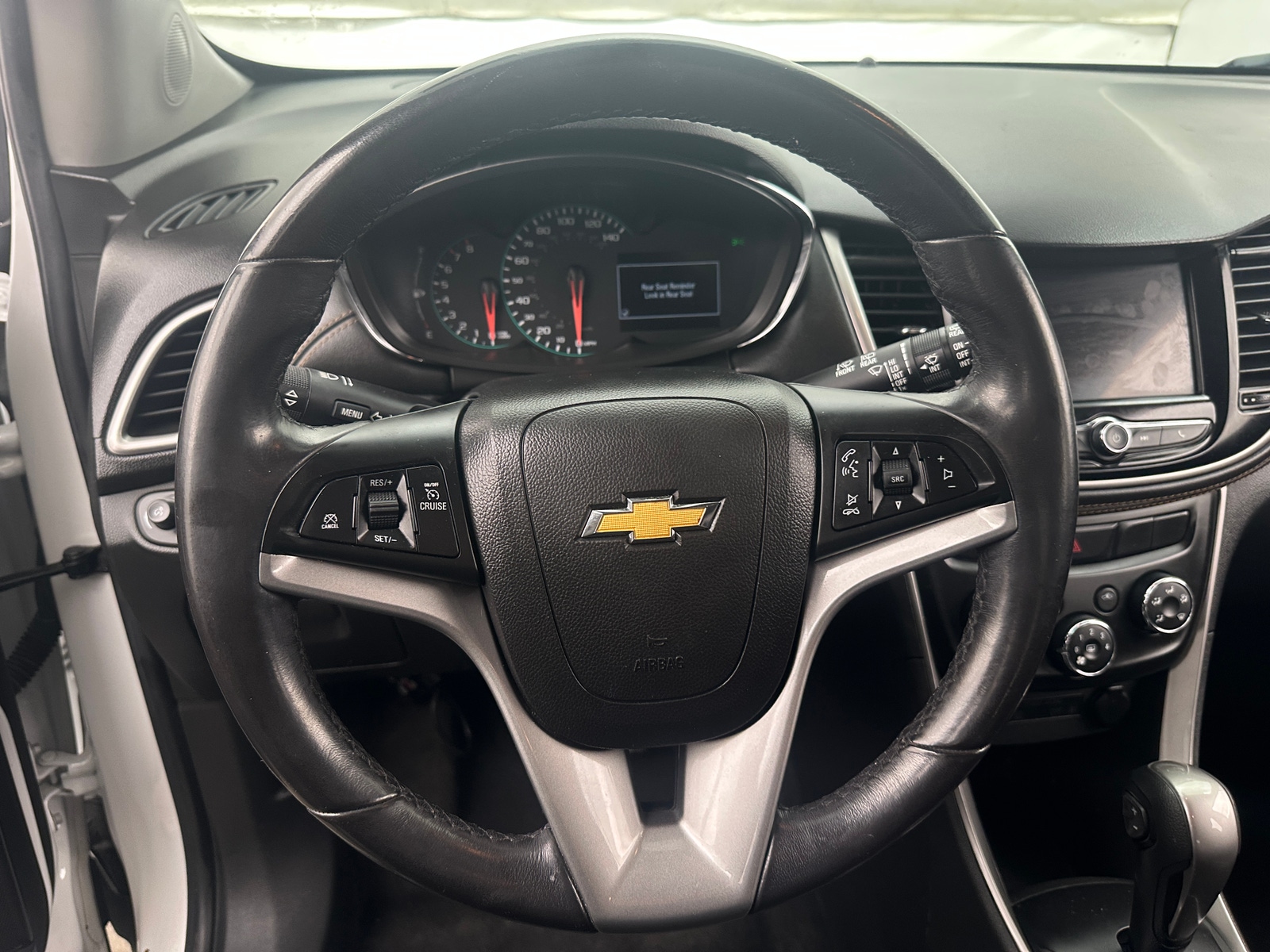 Thumbnail: 2022 Chevrolet Trax - 5