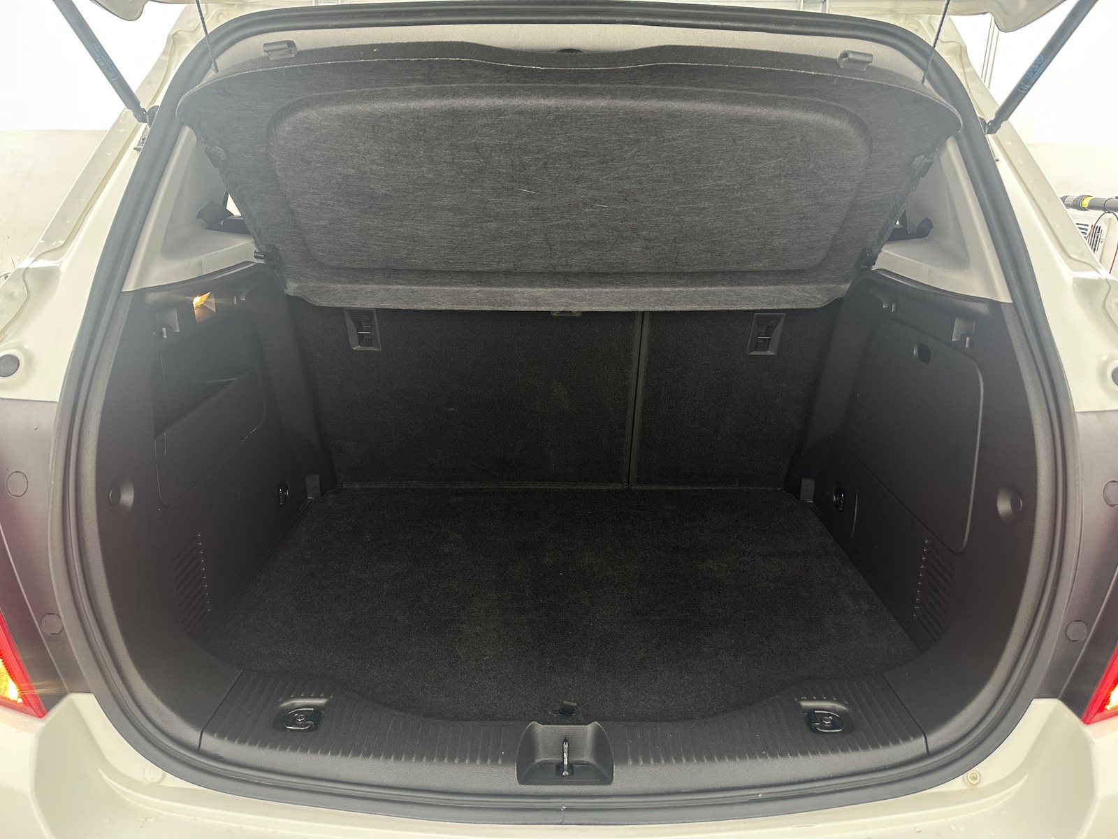 Thumbnail: 2022 Chevrolet Trax - 7