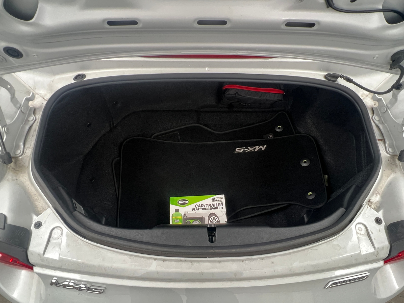 Thumbnail: 2017 Mazda MX-5 Miata - 6