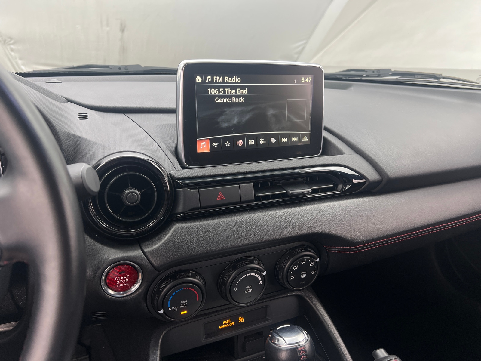 Thumbnail: 2017 Mazda MX-5 Miata - 4