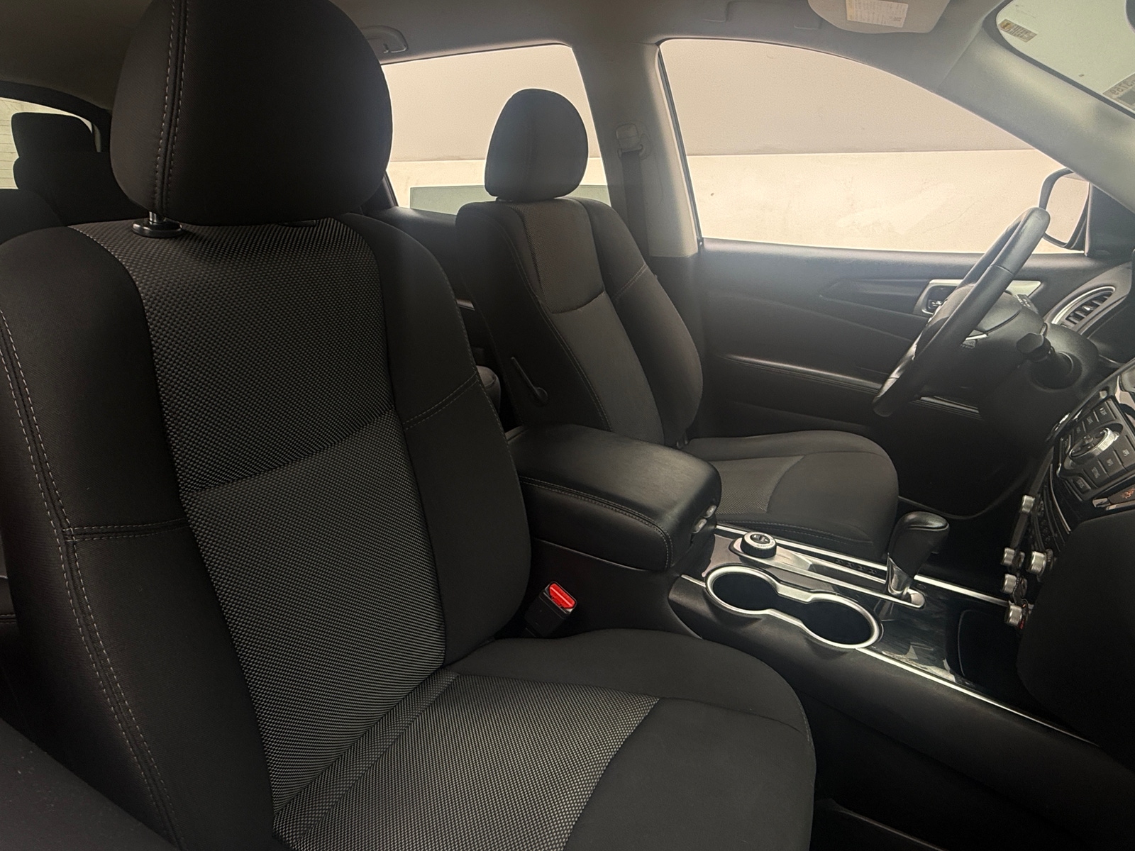 Thumbnail: 2020 Nissan Pathfinder - 2