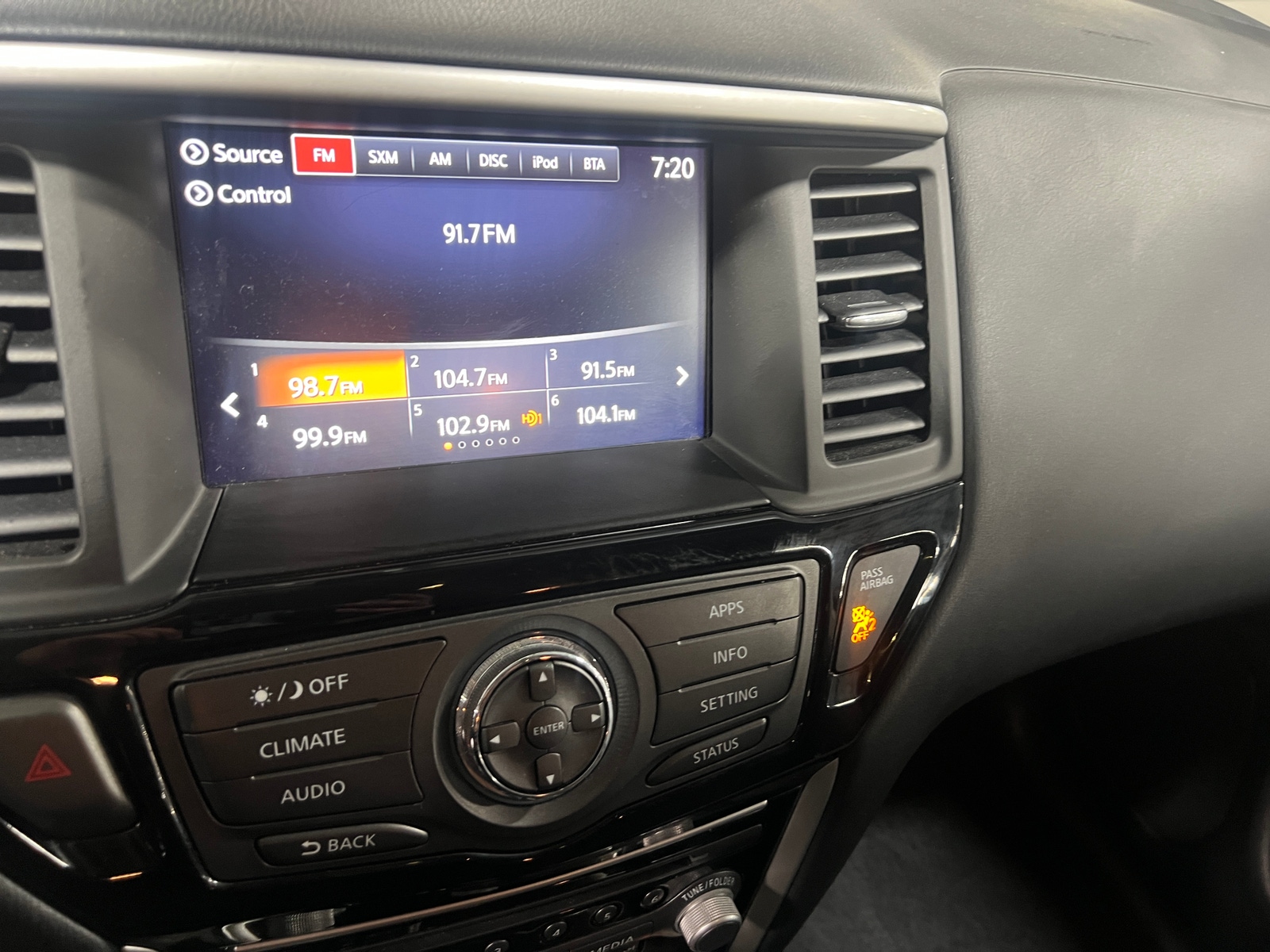 Thumbnail: 2020 Nissan Pathfinder - 4