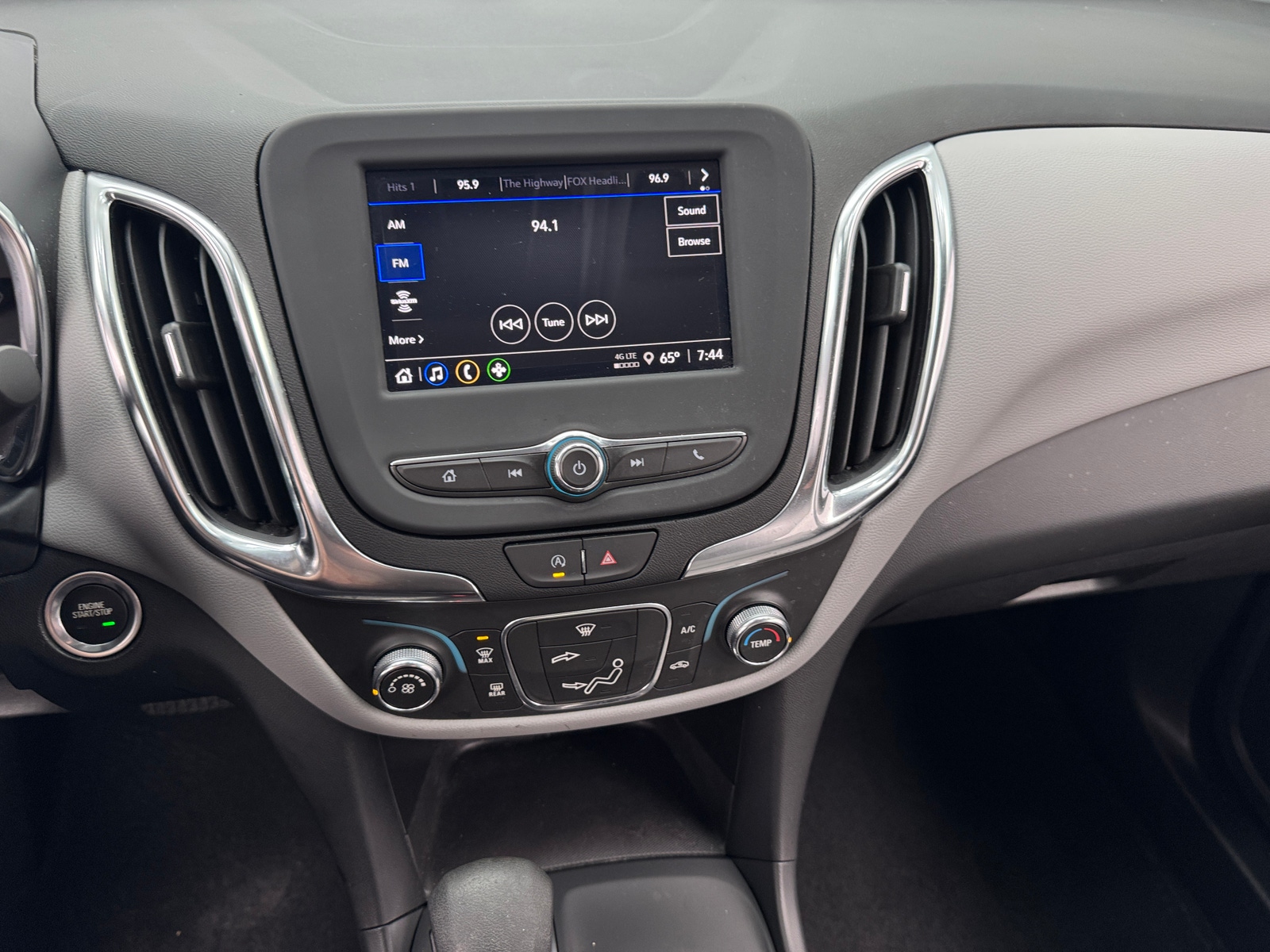 Thumbnail: 2024 Chevrolet Equinox - 4