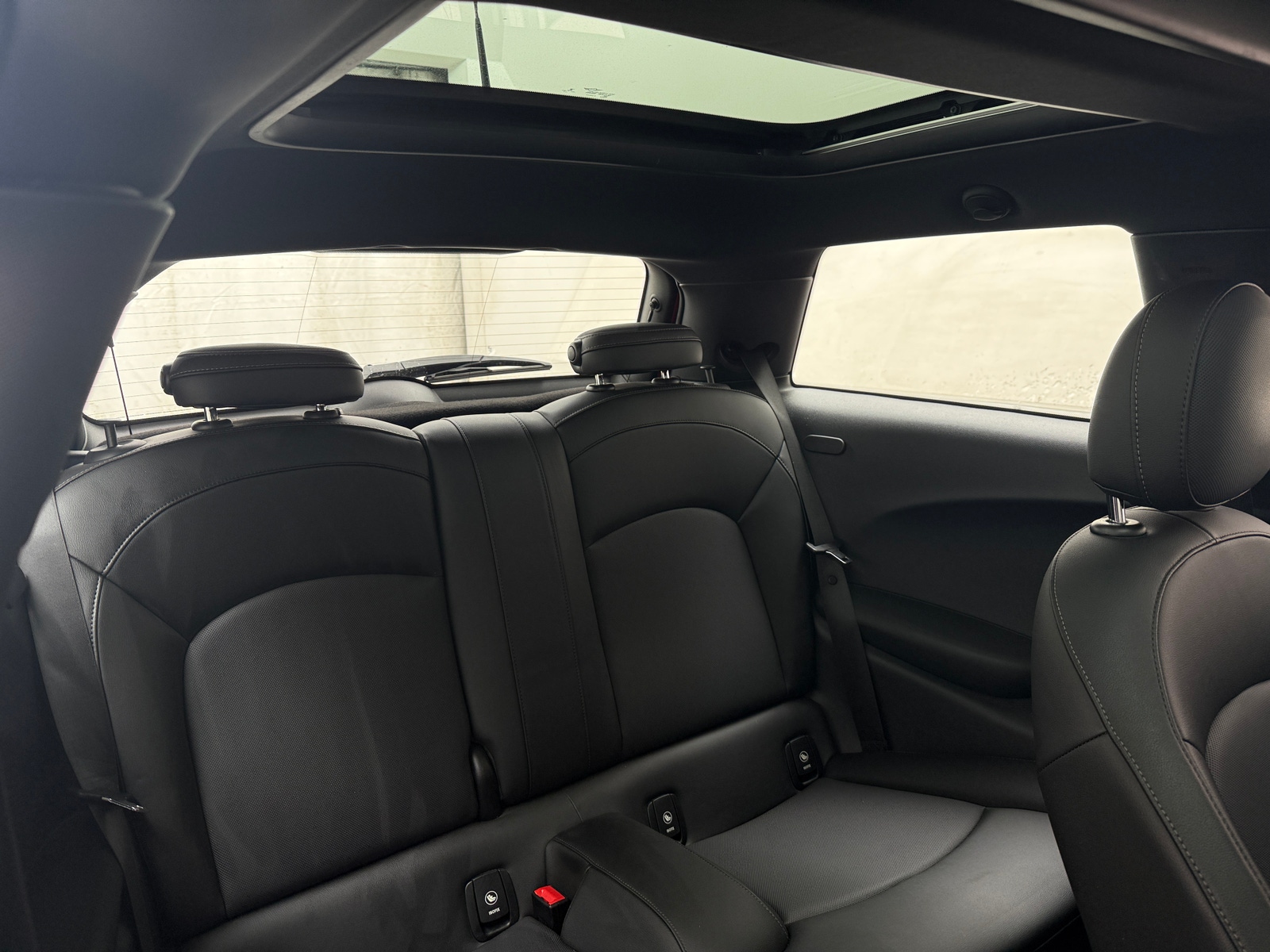 Thumbnail: 2019 MINI Cooper Hardtop - 5