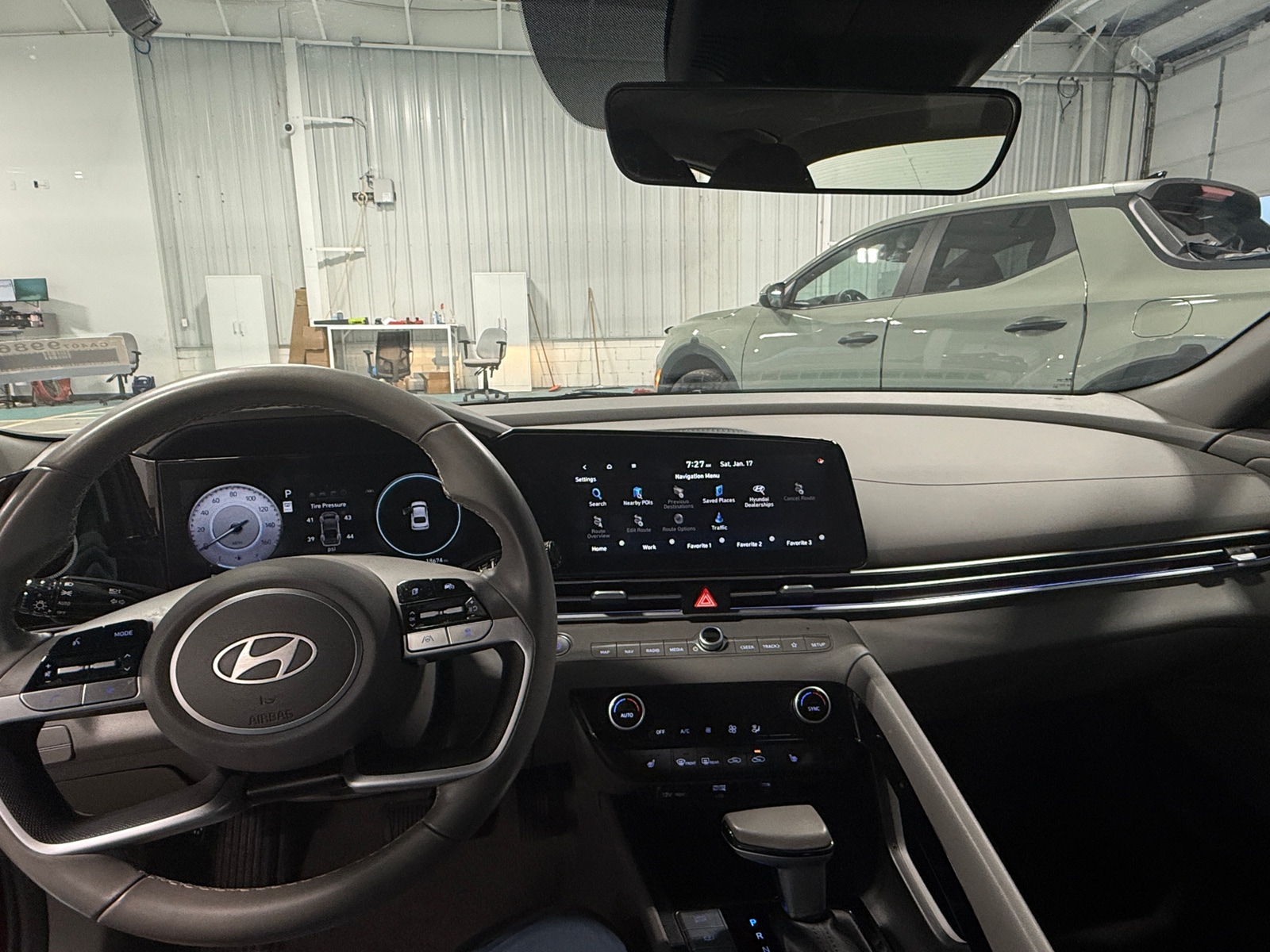 Thumbnail: 2025 Hyundai Elantra - 3