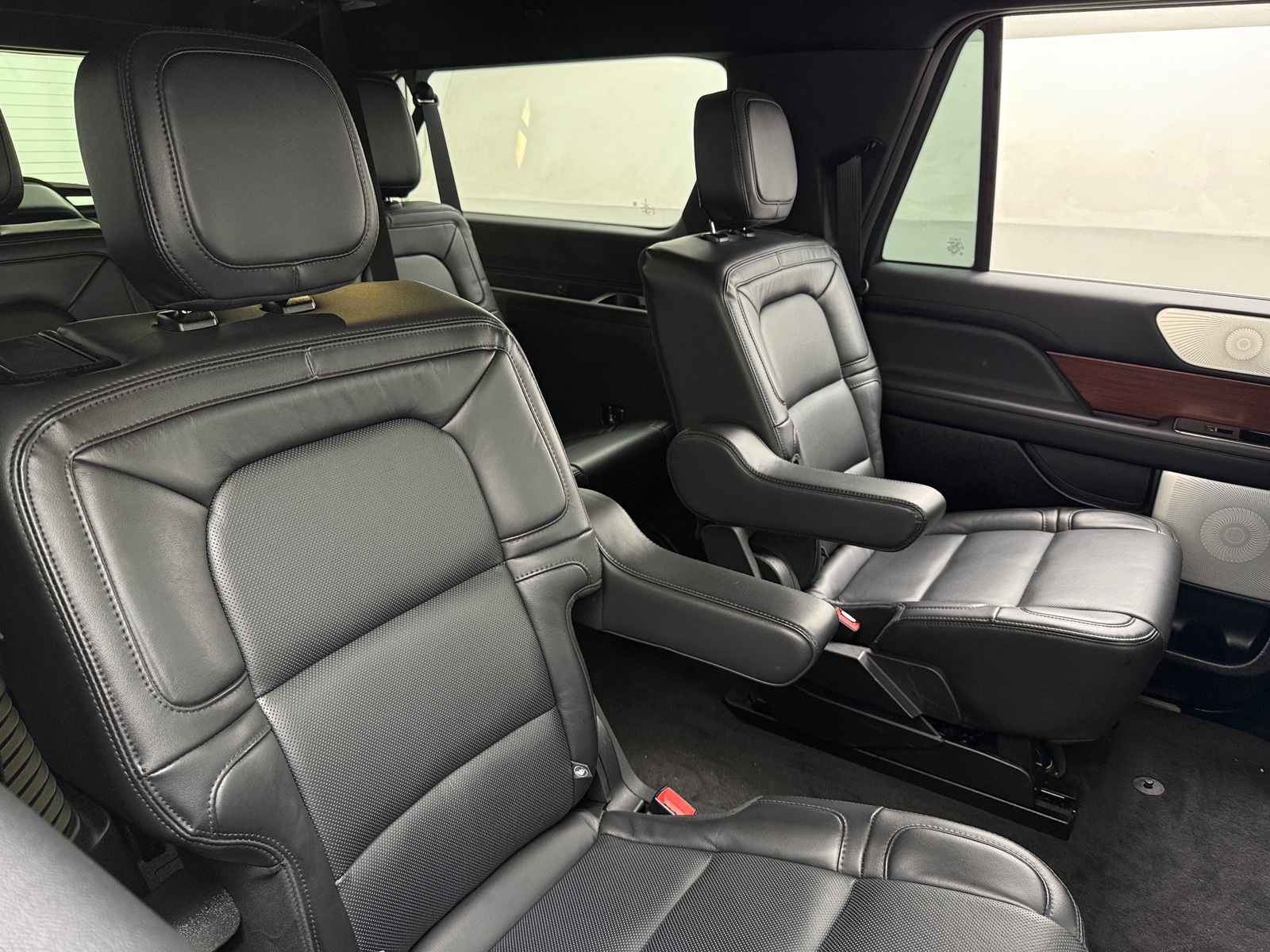 Thumbnail: 2021 Lincoln Navigator L - 5