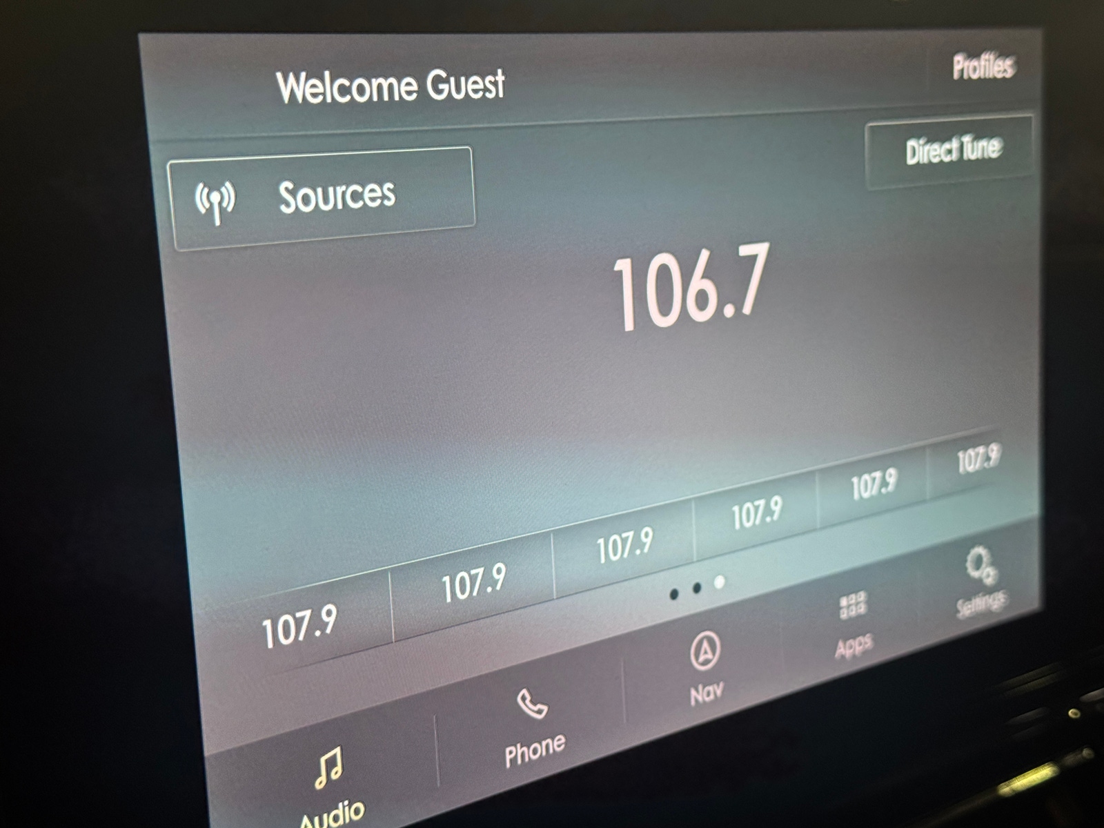 Thumbnail: 2021 Lincoln Navigator L - 3