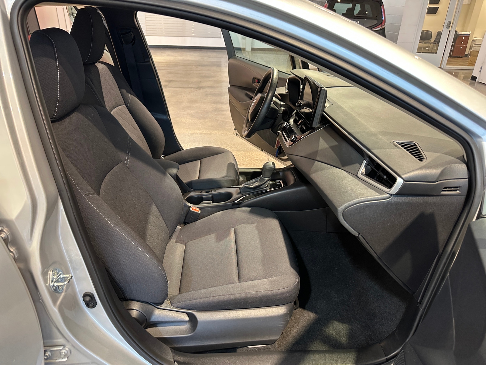 Thumbnail: 2025 Toyota Corolla - 2